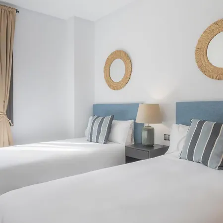 Moon Dreams Puerto Apartment *